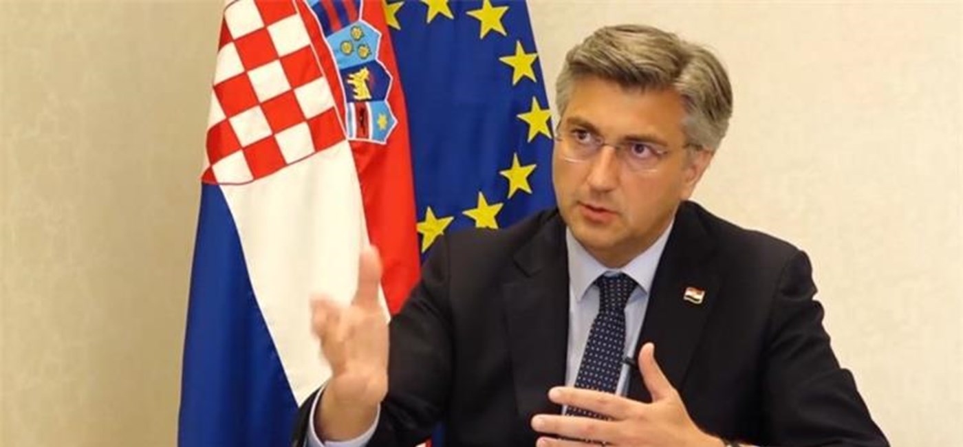 Plenković za VL: Pobijedili smo COVID-19 u prvom valu, reaktiviranje gospodarstva podrazumijeva i otvaranje granica